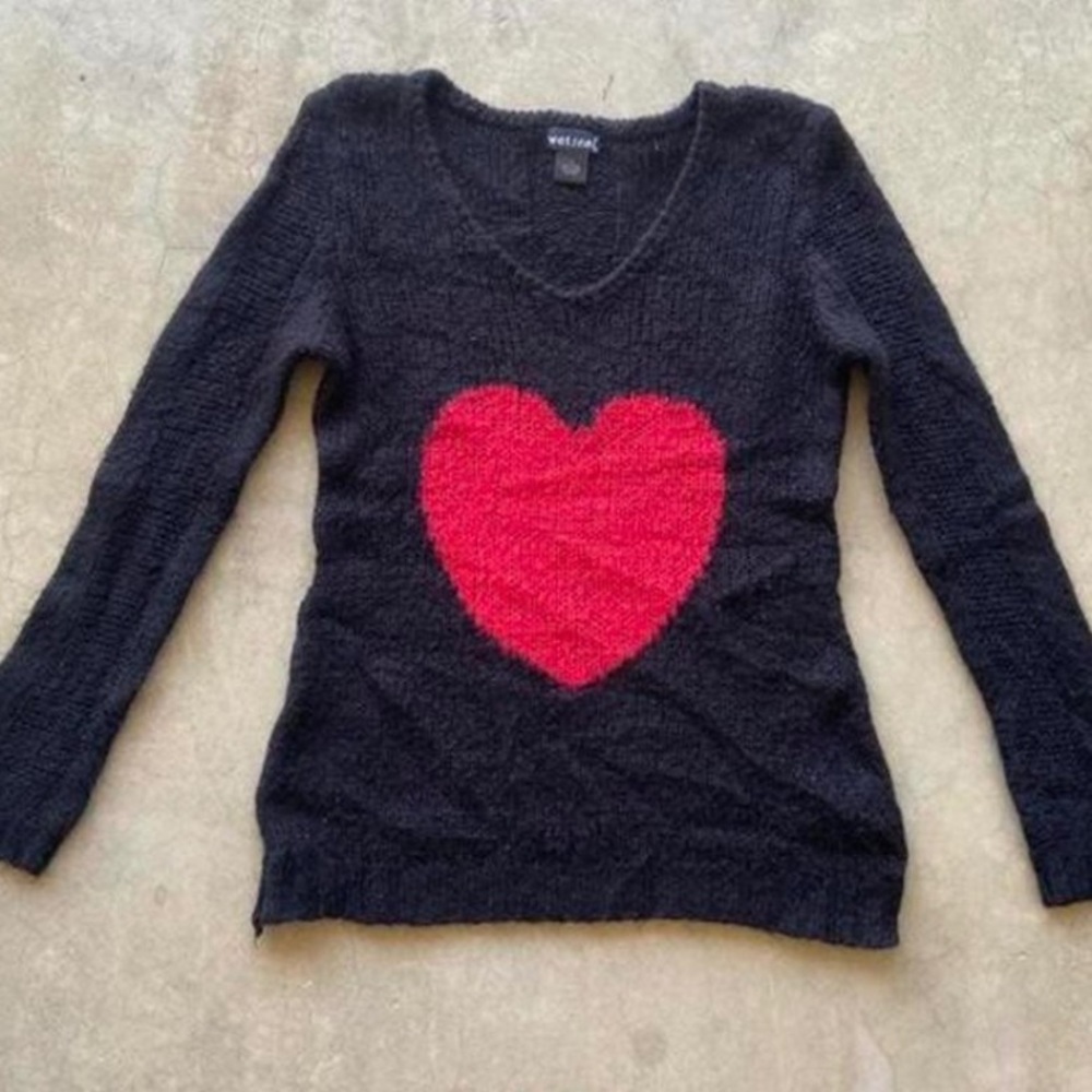 Heart grunge sweater